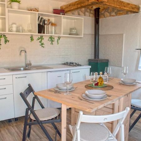 Cottage Rugonj Stari Grad  Exterior photo